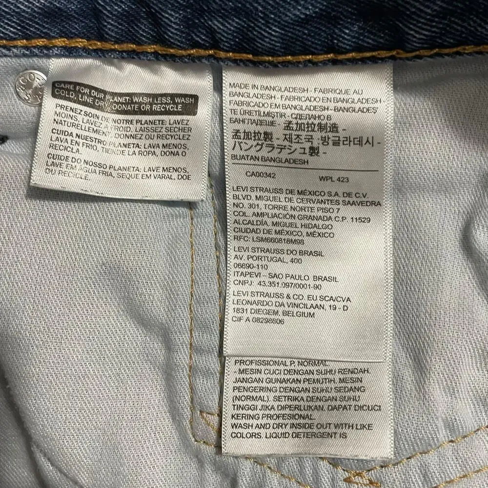Levis 505 Mens Jeans Size 38 Blue Regular Fit Straight Zip Fly Denim Inseam 28